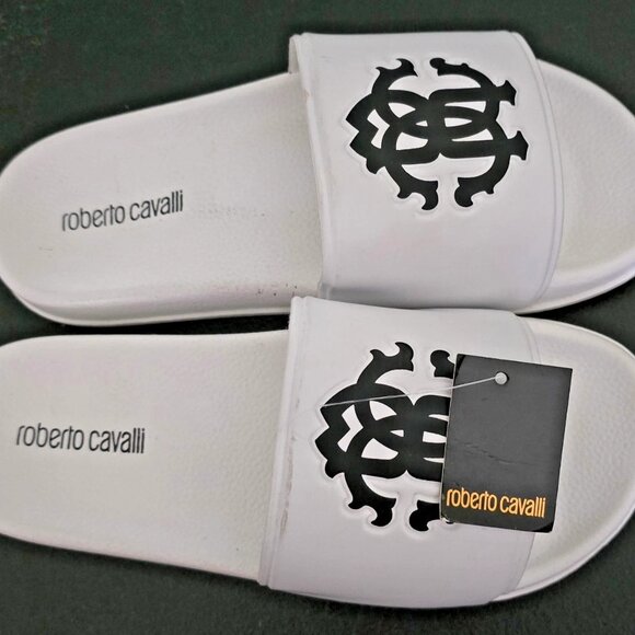 Sandals_&_Flip_Flops